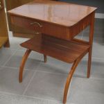 634 3214 LAMP TABLE
